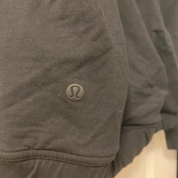 Lululemon twisted and tucked hoodie - Picture 5 of 6